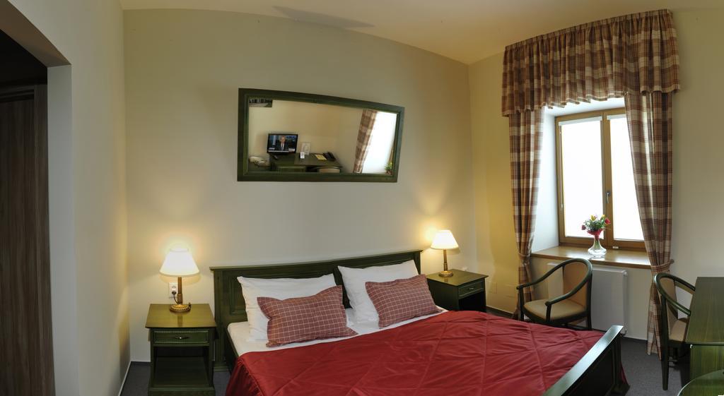 Hotel Pod Zamkem Velké Meziříčí 객실 사진